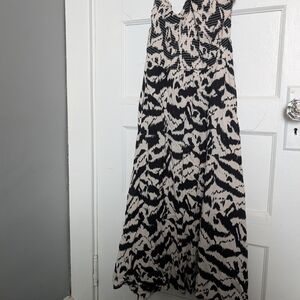 Stylish Black and White Patterned Dress